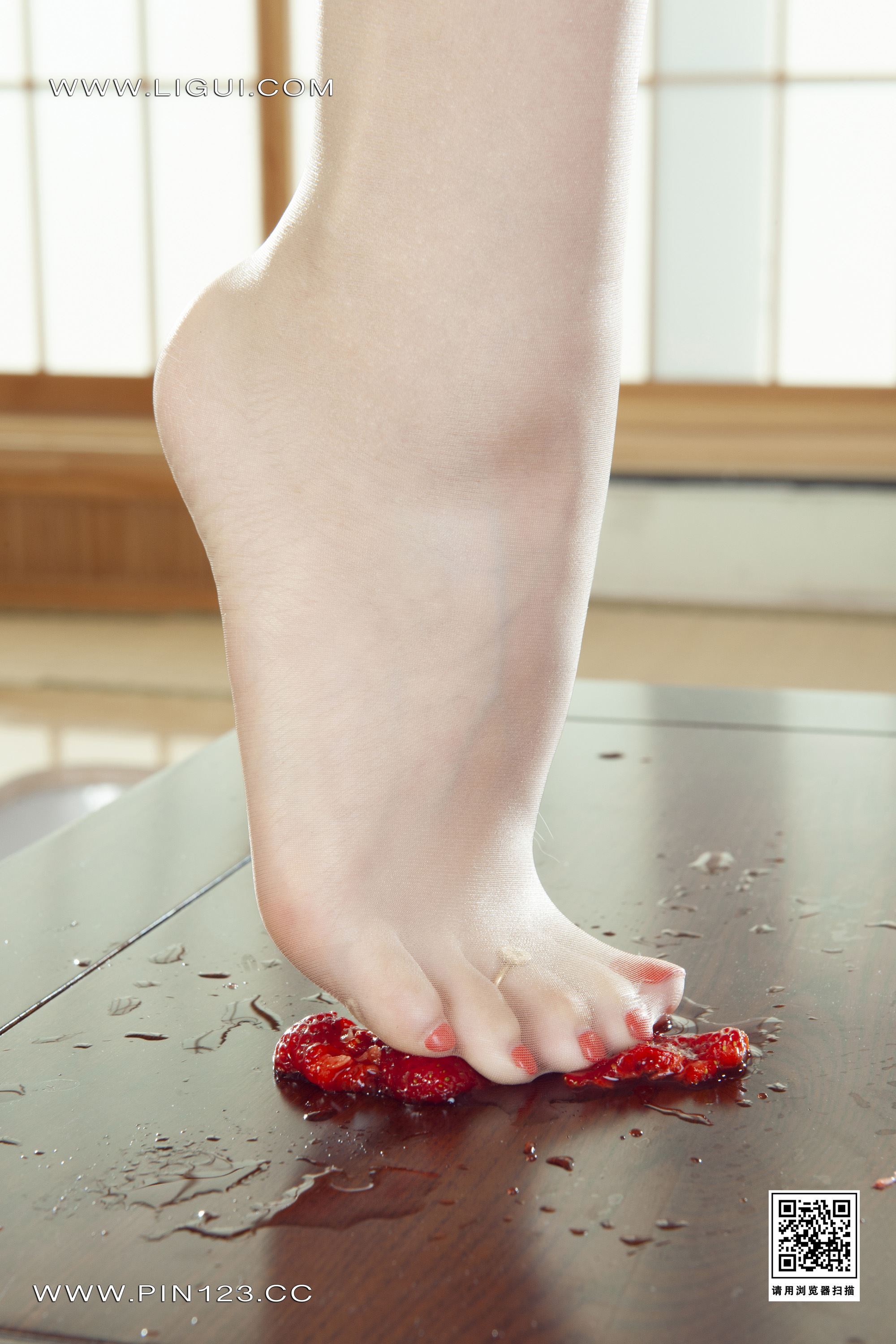 Ligui丽柜 2022.05.26《双生花》香莓芬芬